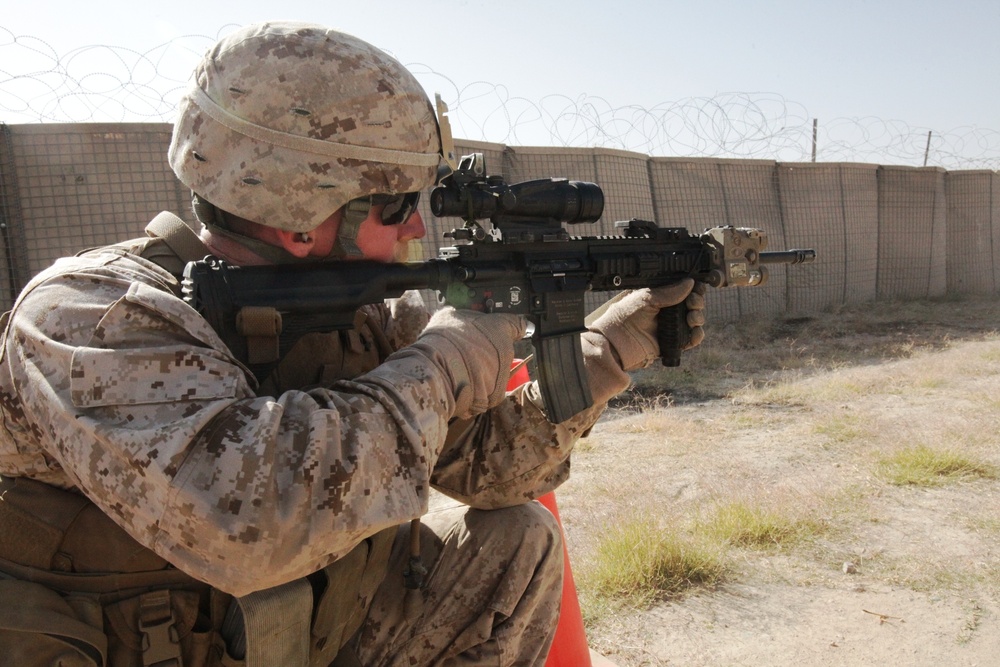M249 Light Machine Gun: Endangered species for Marines in Afghanistan