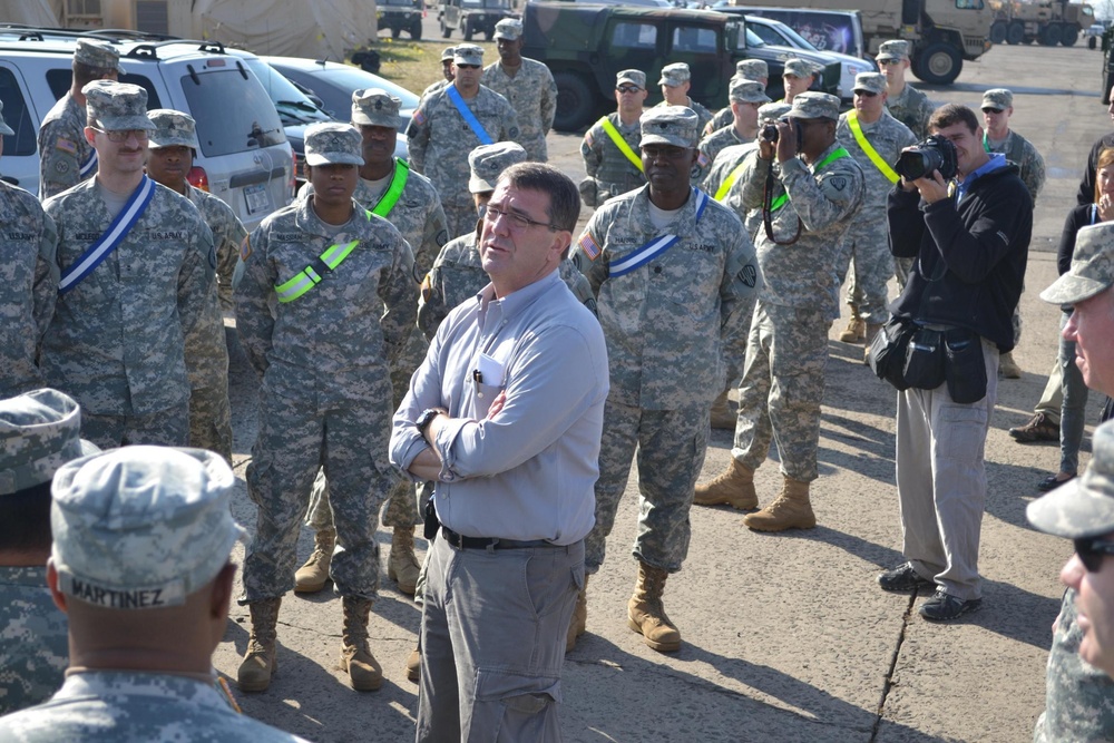 DVIDS - Images - Deputy Secretary Of Defense Ashton Carter Speaks With ...