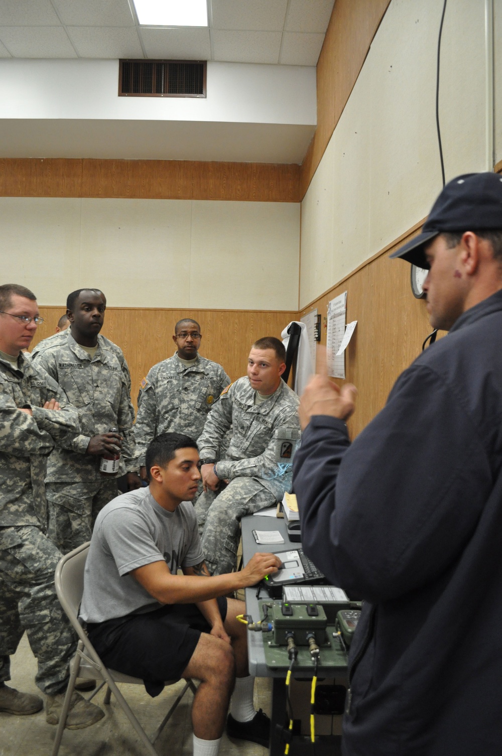 DVIDS - Images - Blue Force Tracker training [Image 2 of 3]