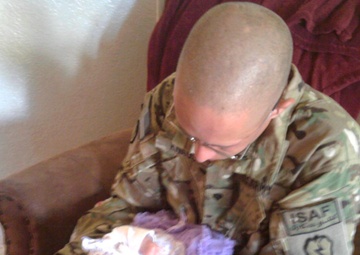 Make it count: Part one of a glimpse at how deployed soldiers choose to spend the only two weeks they will get with their families all year