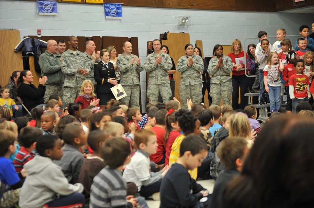 Airmen visit Tangier Smith Elementary School