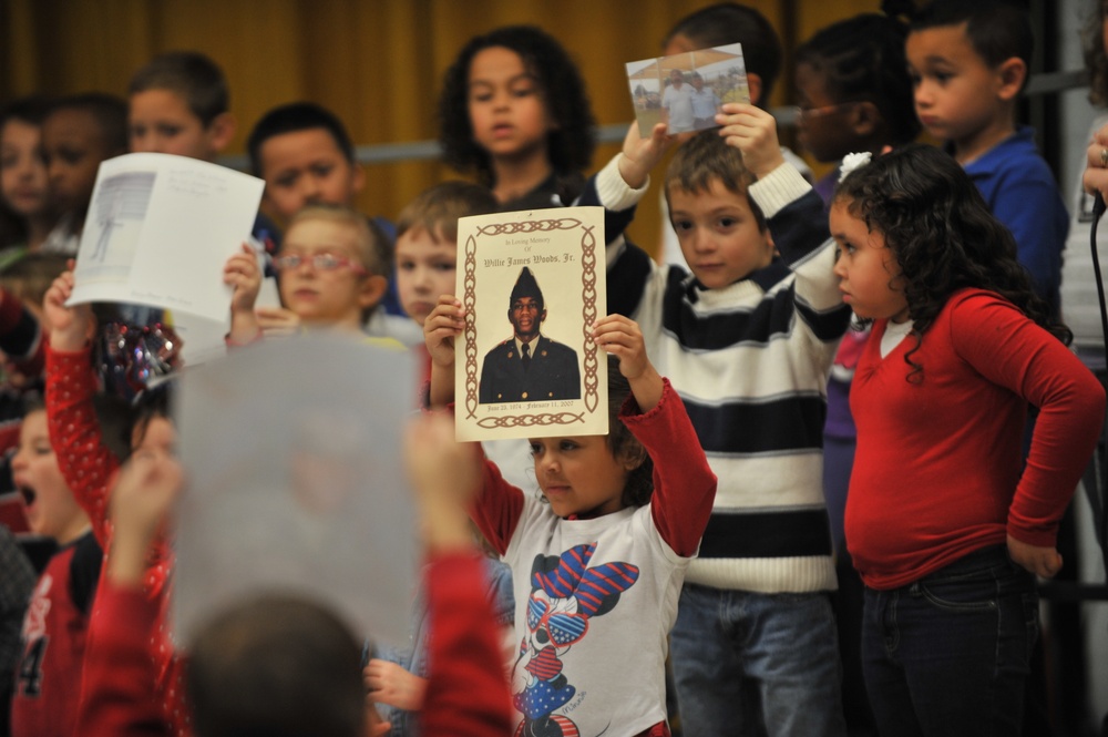 Airmen visit Tangier Smith Elementary School