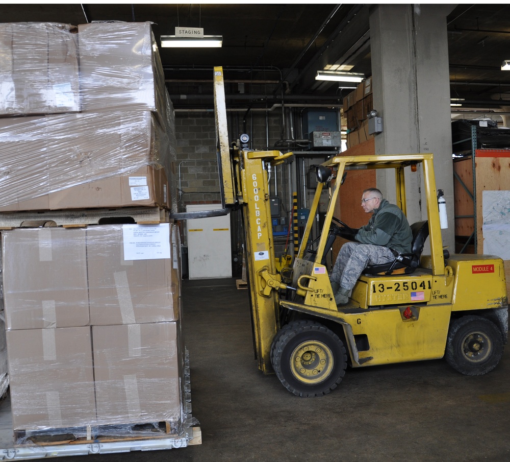 Mobility airmen blanket East Coast with Hurricane Sandy relief supplies
