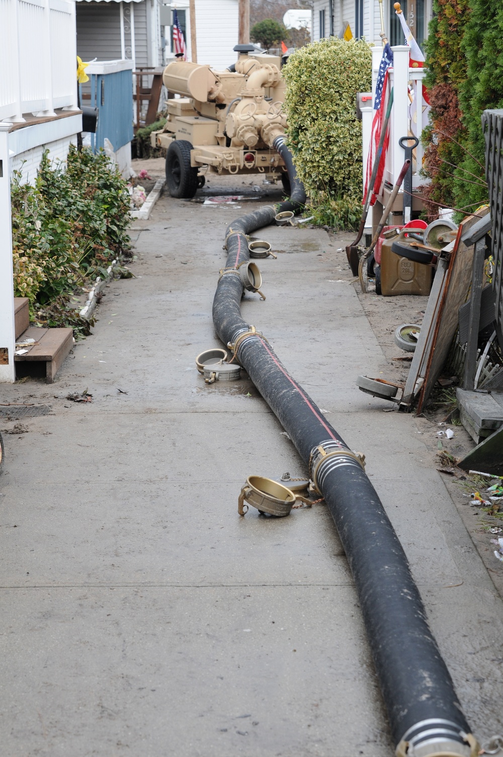 Army Reserve pumps water from Breezy Point, NY