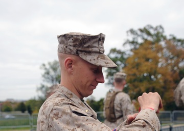 New leaders of the Marine Corps ends marathon with cheers