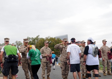 New leaders of the Marine Corps ends marathon with cheers