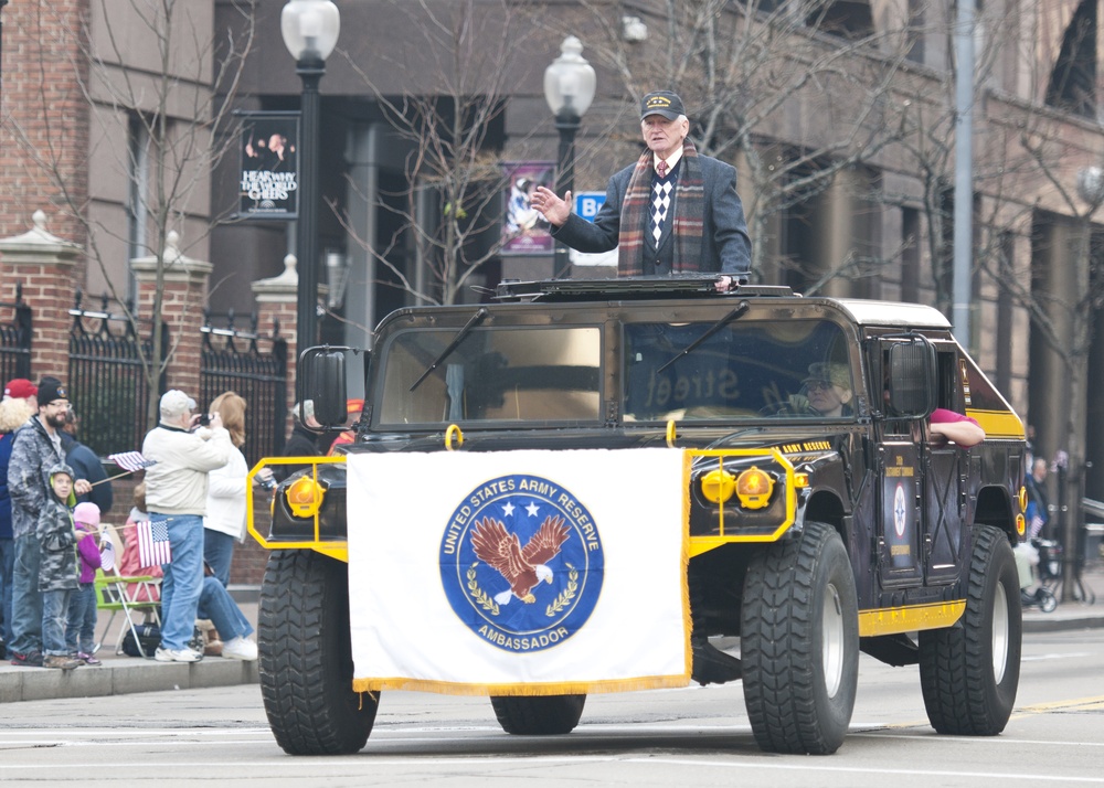 Pittsburgh honors veterans during parade for their sacrifices