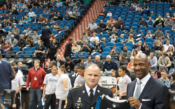 Timberwolves honor military service members