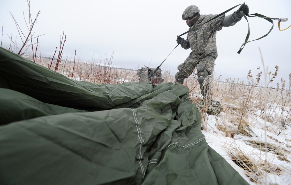 4th BDE (ABN) 25th ID Jumps in Alaska