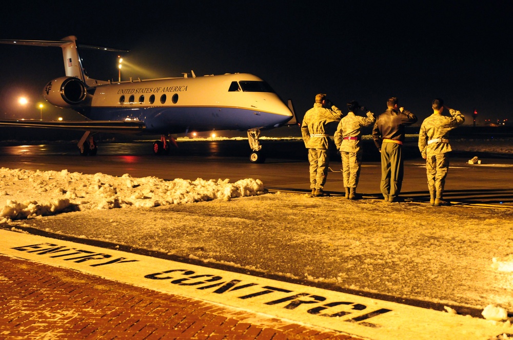 Air Force chief of staff visits RAF Lakenheath