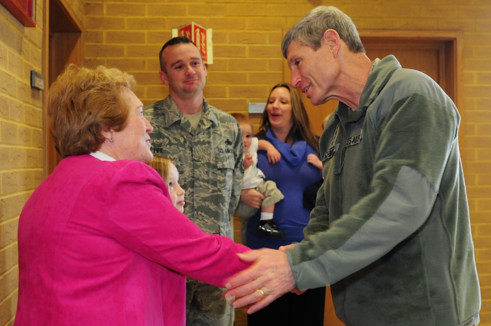 Air Force chief of staff visits RAF Lakenheath