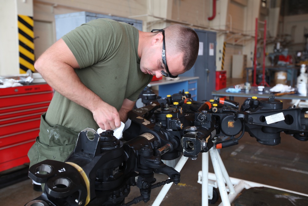 MALS-36 guides aviation logistics, support in right direction