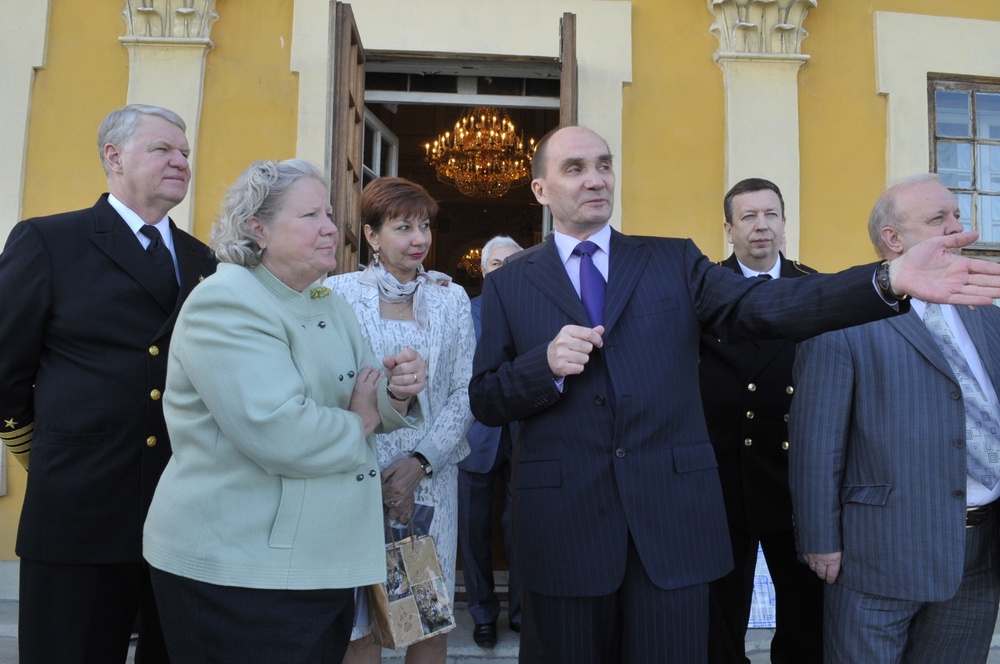 CNO travels to Russia