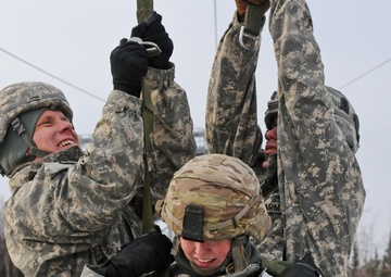 3-509th hosts Arctic G.I. Jane Day