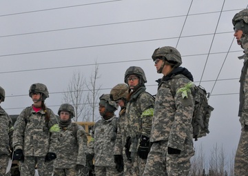 3-509th hosts Arctic G.I. Jane Day