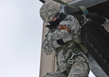 3-509th hosts Arctic G.I. Jane Day