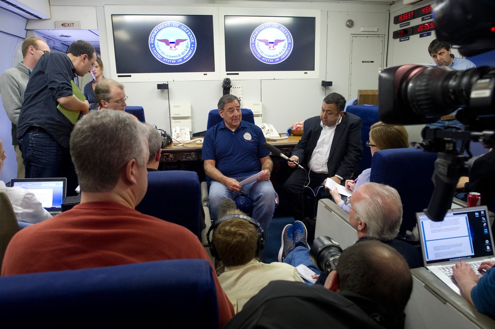 Panetta holds inflight press conference