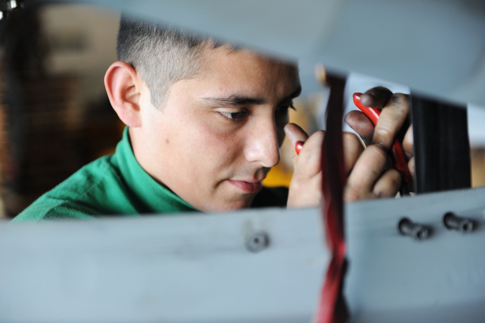 USS Nimitz conducts joint task force exercise