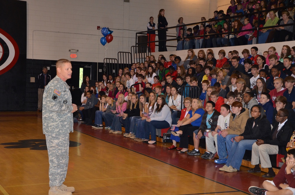 35th Signal Brigade Senior NCO inspires students in Veterans Day program