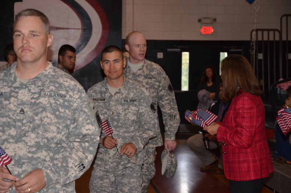 35th Signal Brigade Senior NCO inspires students in Veteran's day program