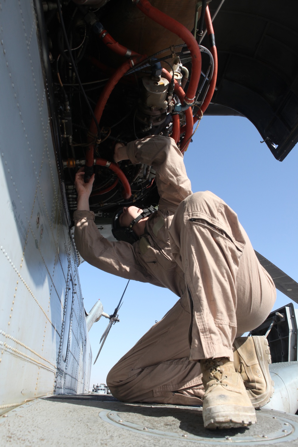 HMH-361 Maintenance