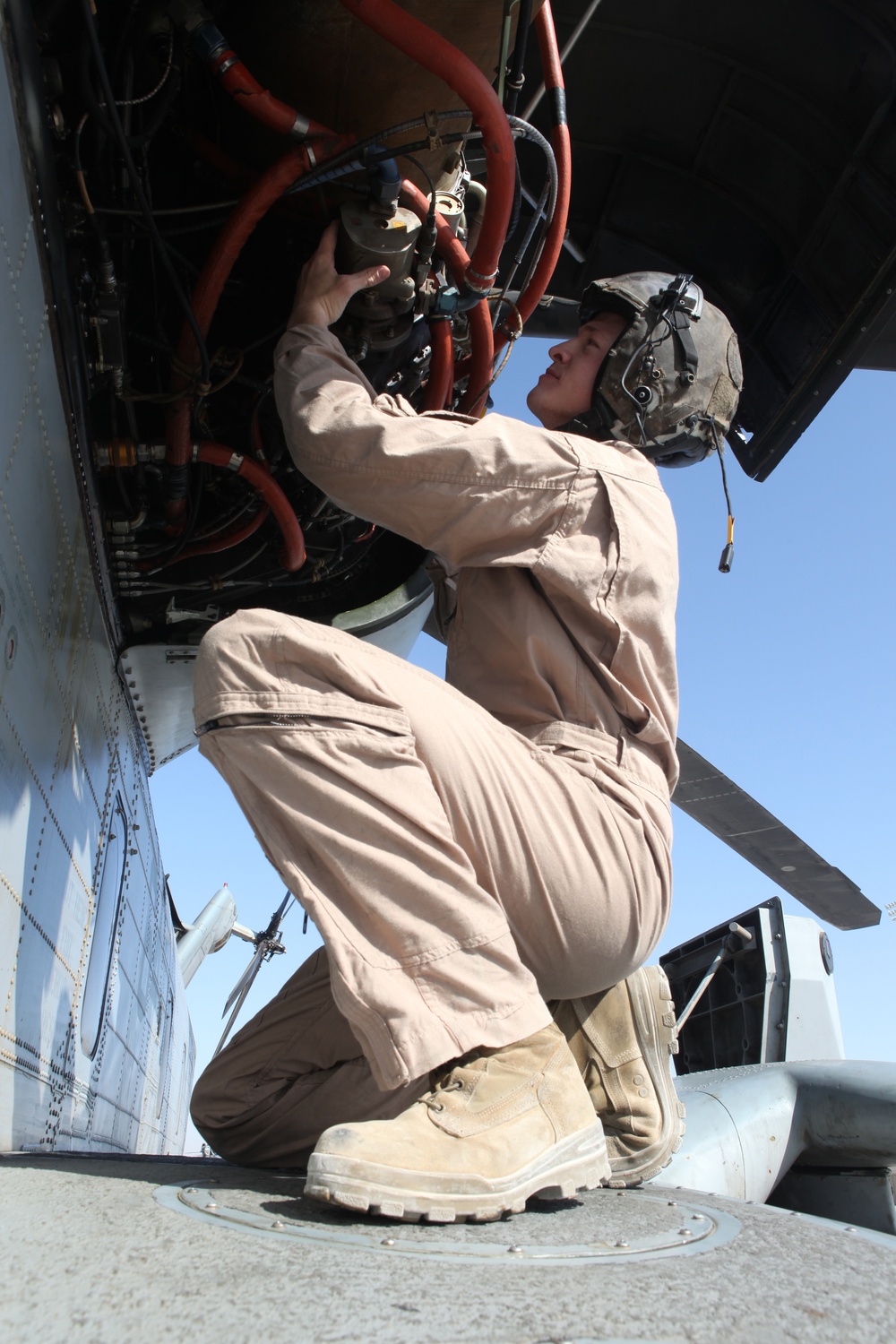 HMH-361 Maintenance