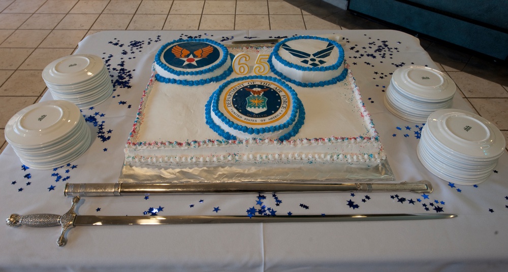 Air Force 65th birthday, 1 SOW
