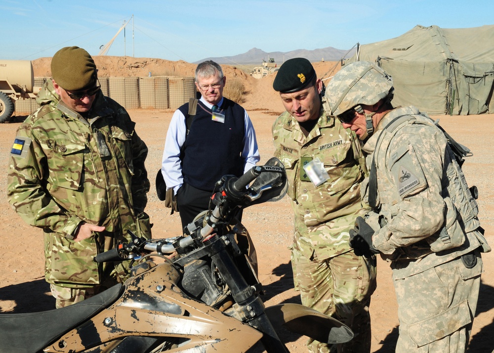 NIE demonstrates modern equipment to foreign VIPs