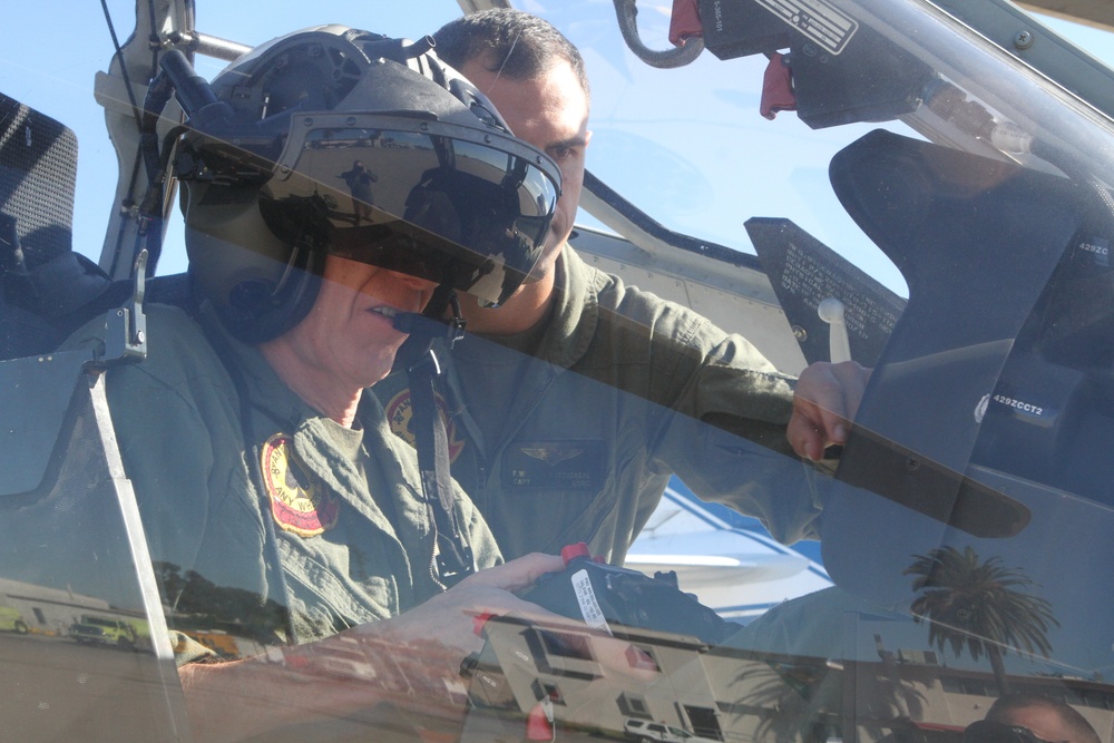 Deputy commandant of aviation for Marine Corps visits MCAS Miramar