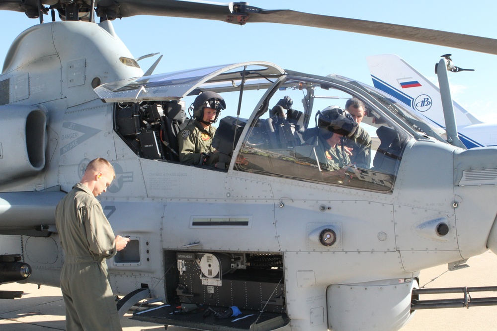 Deputy commandant of aviation for Marine Corps visits MCAS Miramar