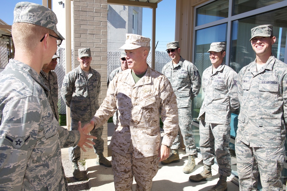 Commandant meets with Marine detachment