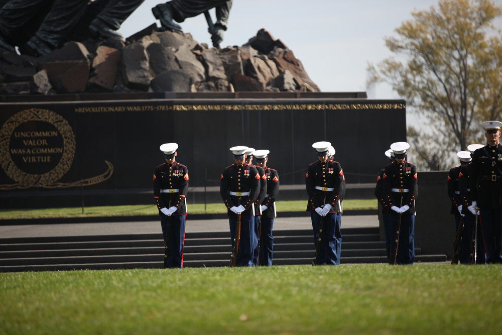 DVIDS - Images - Marine Corps' 237th birthday wreath-laying ceremony ...