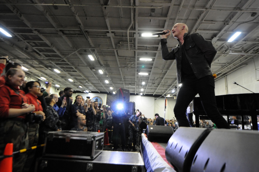 The Fray performs for USS George Washington crew