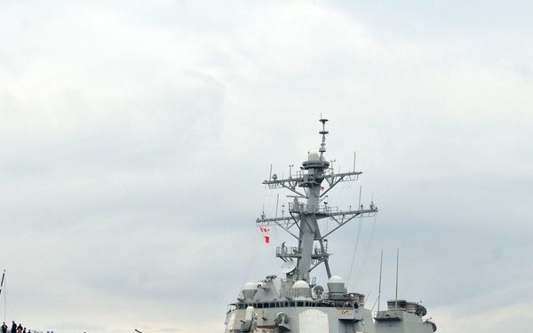 USS Cole visits Greece