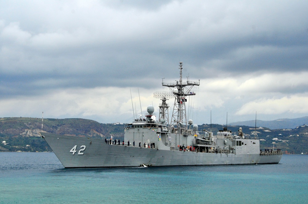 USS Klakring visits Greece