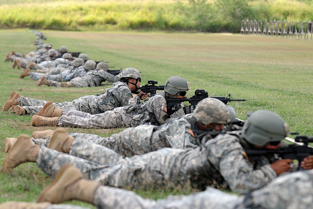 DVIDS - Images - 101st Troop Command Citizen Soldiers Hone Weapons ...