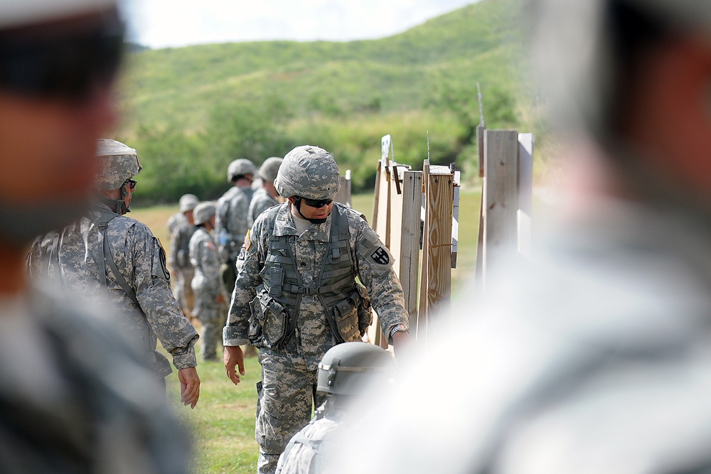101st Troop Command citizen soldiers hone weapons skills