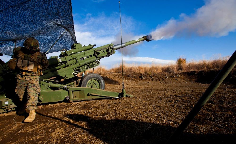 Mike Battery conducts live-fire training