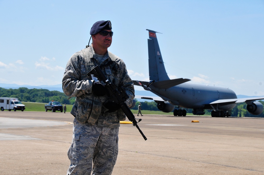 Security Forces protect aircraft