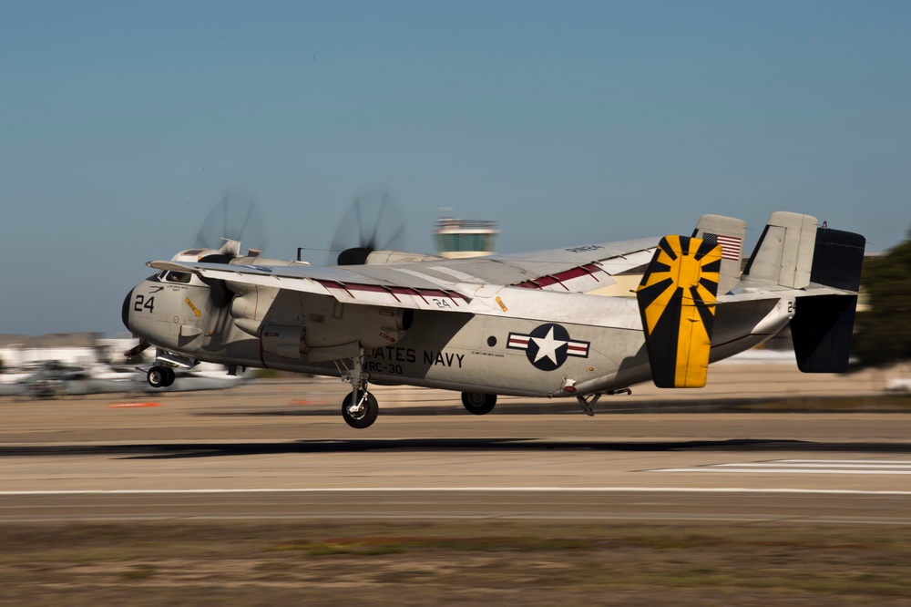 Aircraft lands on Naval Air Station North Island