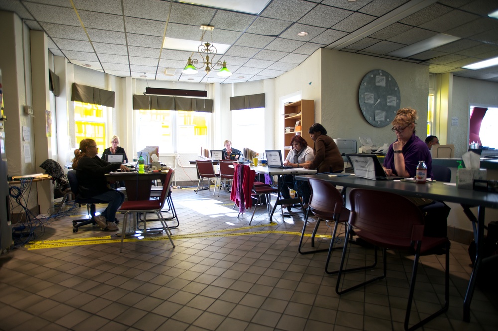 FEMA Disaster Recovery Centers Open in Thanksgiving Day