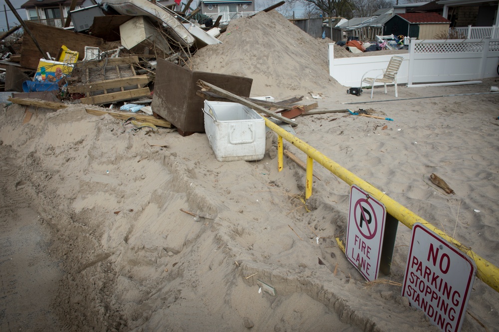 Hurricane Sandy relief Hurricane Sandy relief