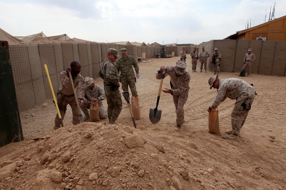 3rd MAW CG visits Marines and Sailors for Thanksgiving