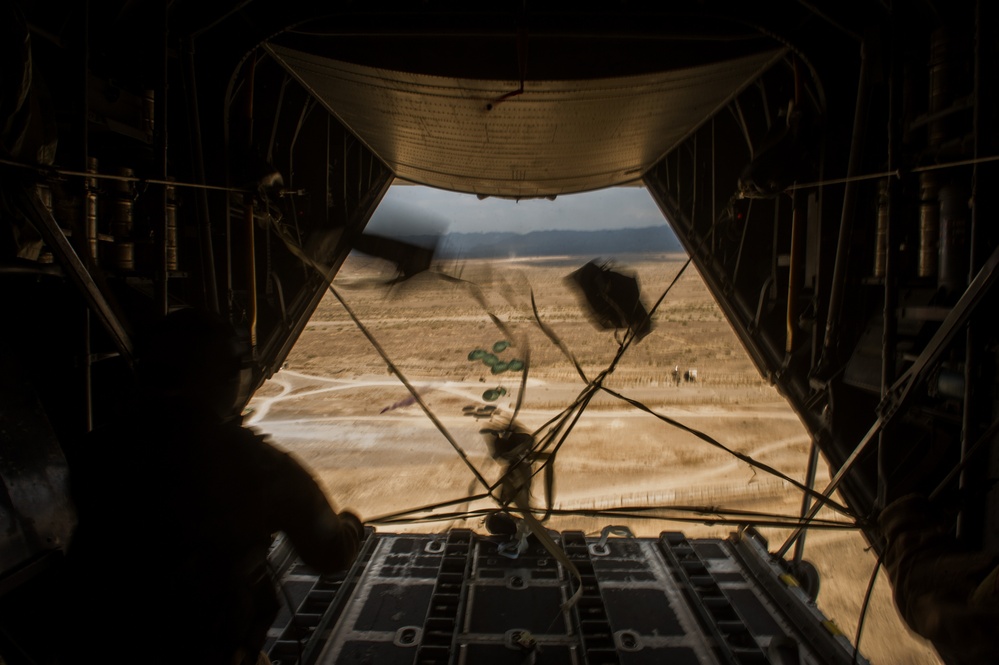 C-130 supplying Afghanistan