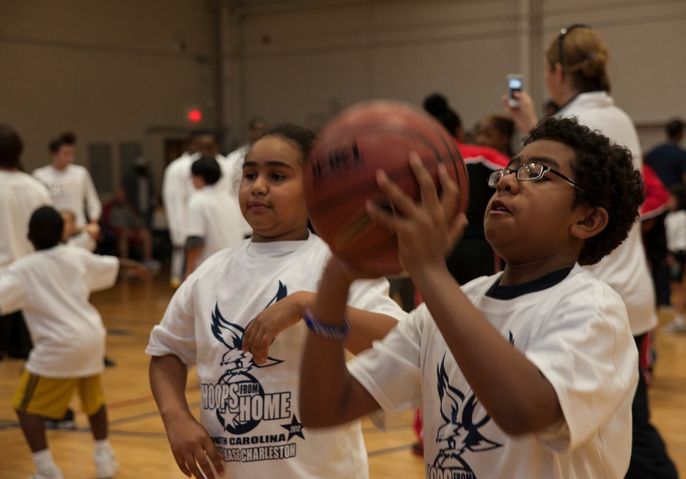 College Teams hold youth basketball clinic at JB Charleston Hoops from Home