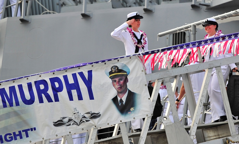 USS Michael Murphy arrives at Joint Base Pearl Harbor-Hickam