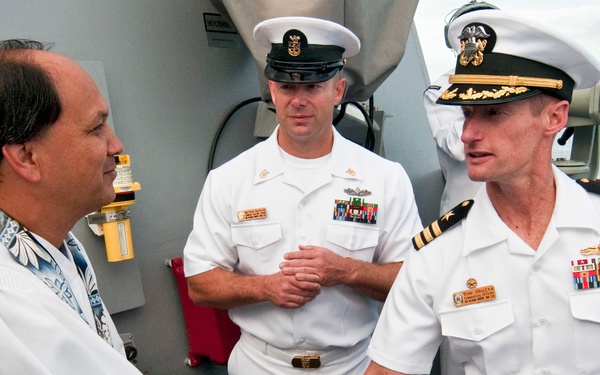 USS Michael Murphy en route to Joint Base Pearl Harbor-Hickam