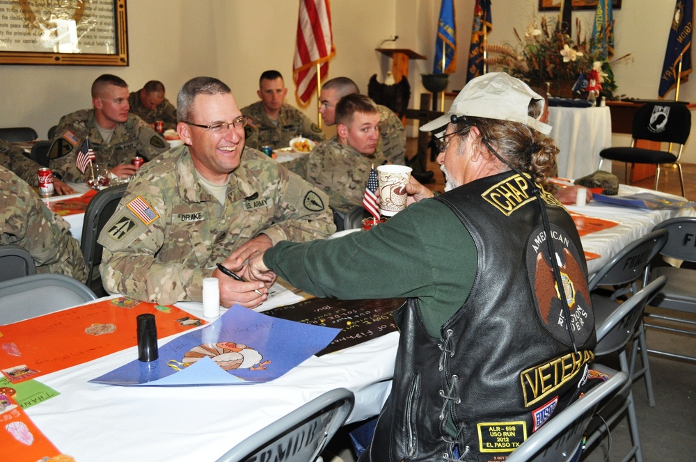 Veterans serve veterans on Thanksgiving Day