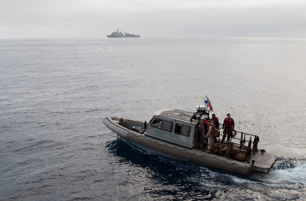 Peleliu Amphibious Ready Group conducts COMPTUEX