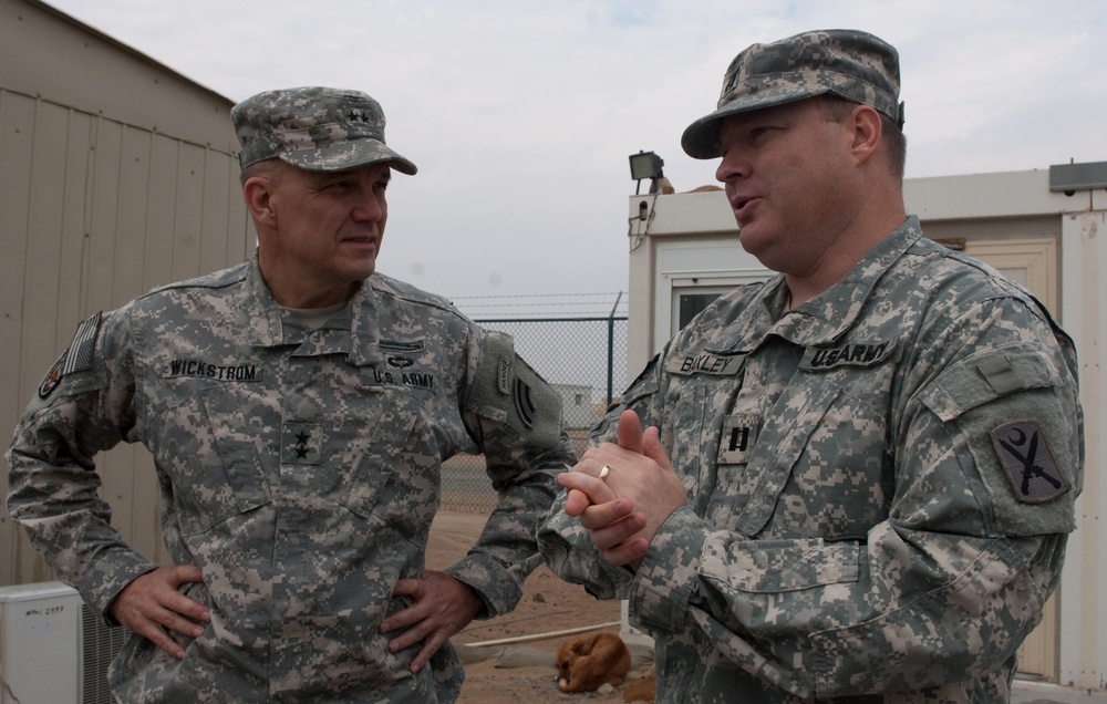 New York general visits Empire State troops in Kuwait